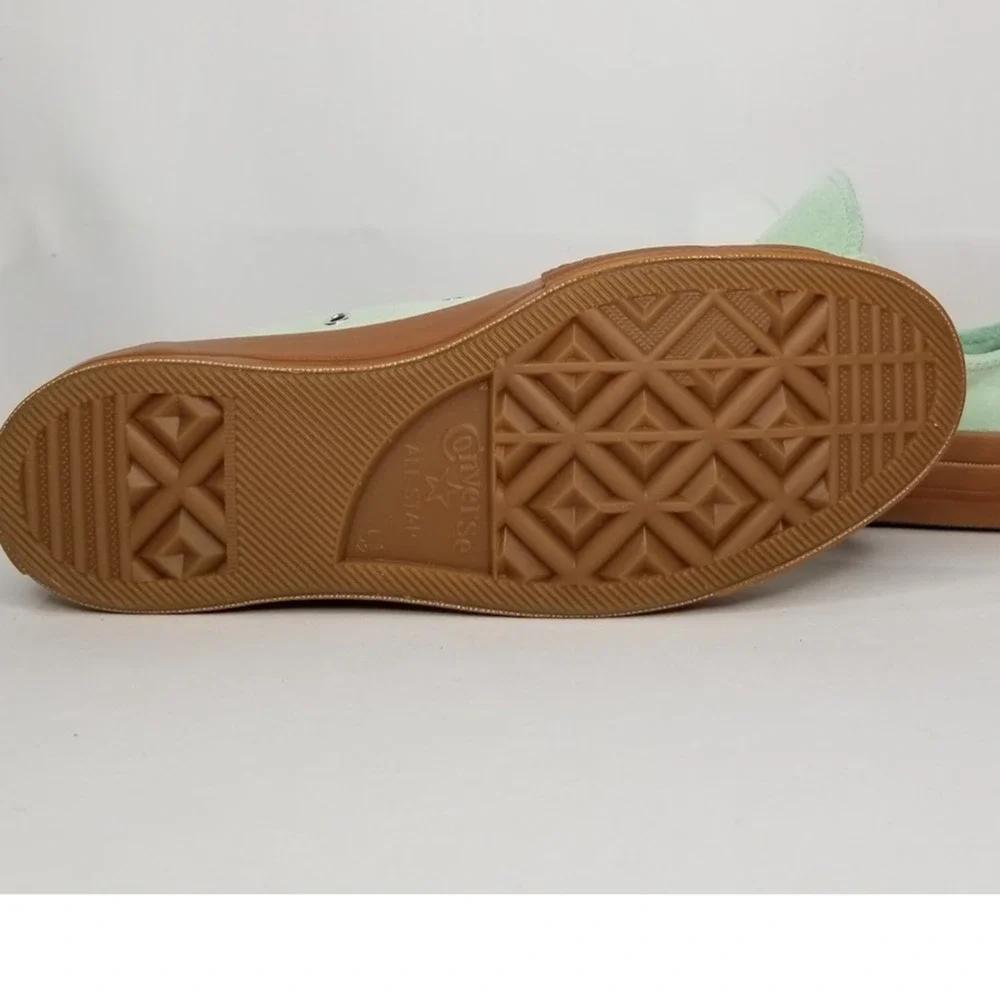 Converse Women's Suede Chuck 70 Oxfords Brand New Size  7.5 A10136C NWT - Picture 6 of 6